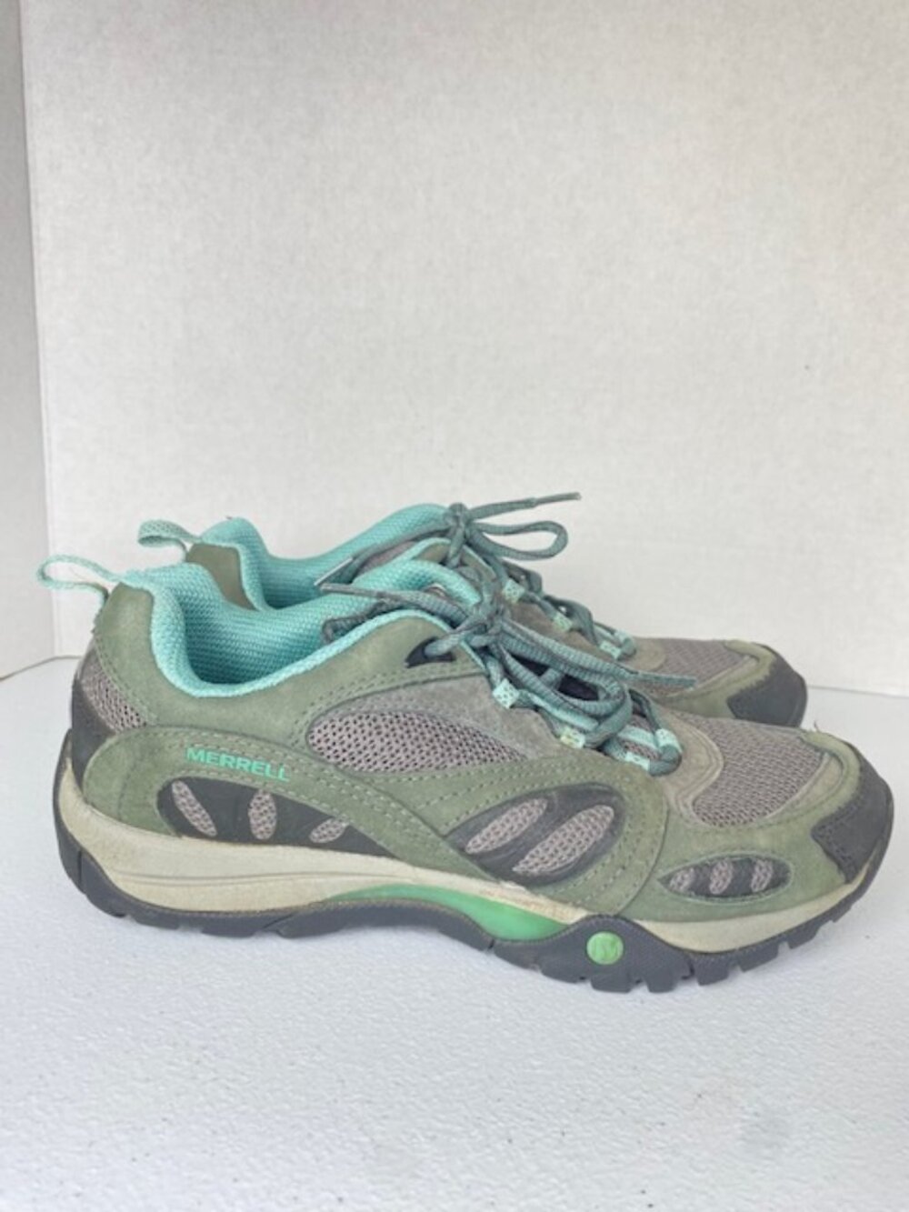 Merrell Castlerock Mineral Performance Hiking Sneakers Women's Sz. 8